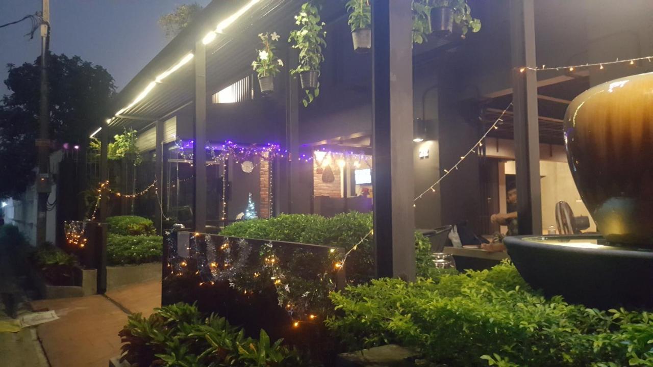 Bangkok Bed Place Exterior photo